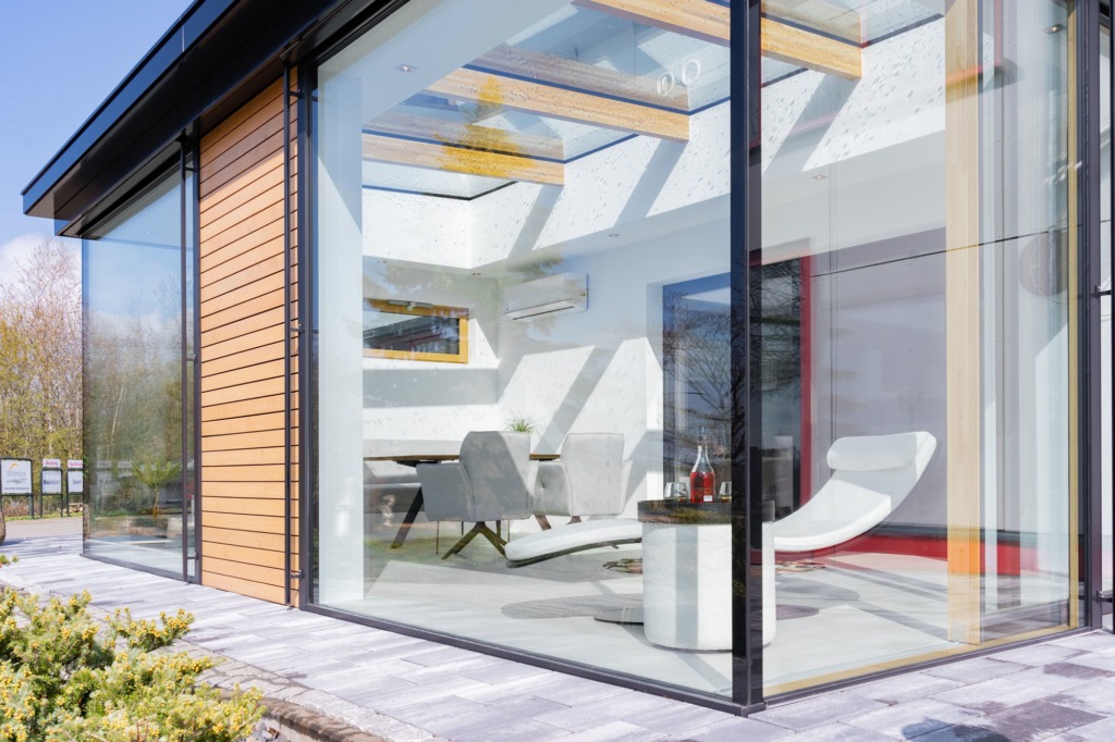 Wintergarten mit Smart-Home-Technologie: Komfort neu definiert