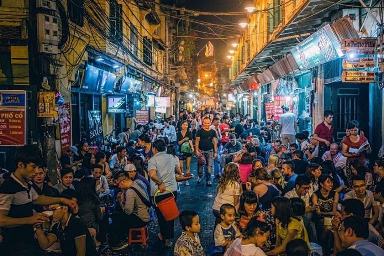 nightlife-in-vietnam-2
