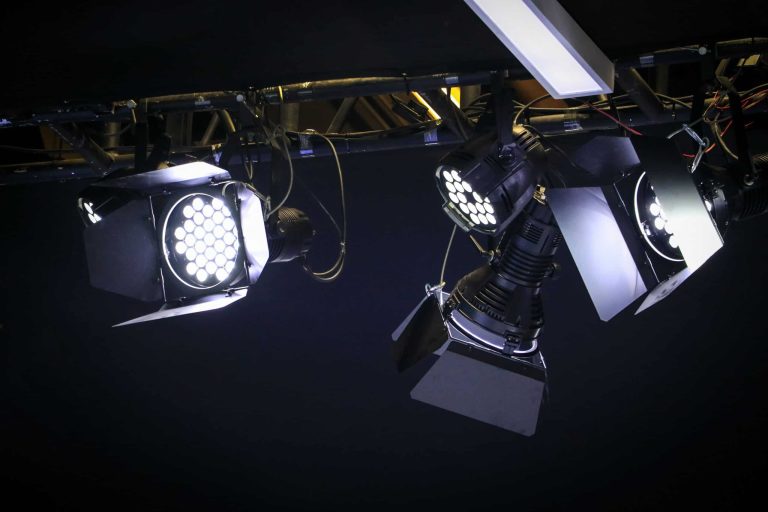 lichttechnik-mieten-frankfurt-veranstaltungstechnik-scaled